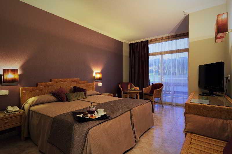 Apartamentos Palas Σαλού Εξωτερικό φωτογραφία