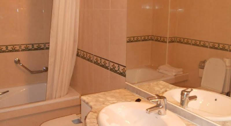 Apartamentos Palas Σαλού Εξωτερικό φωτογραφία